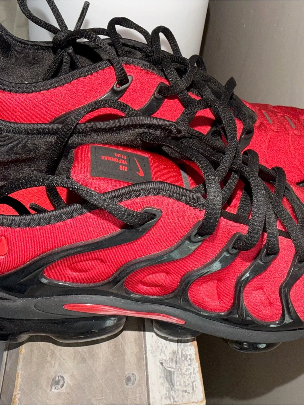 Nike Air VaporMax Plus 'University Red' 2024